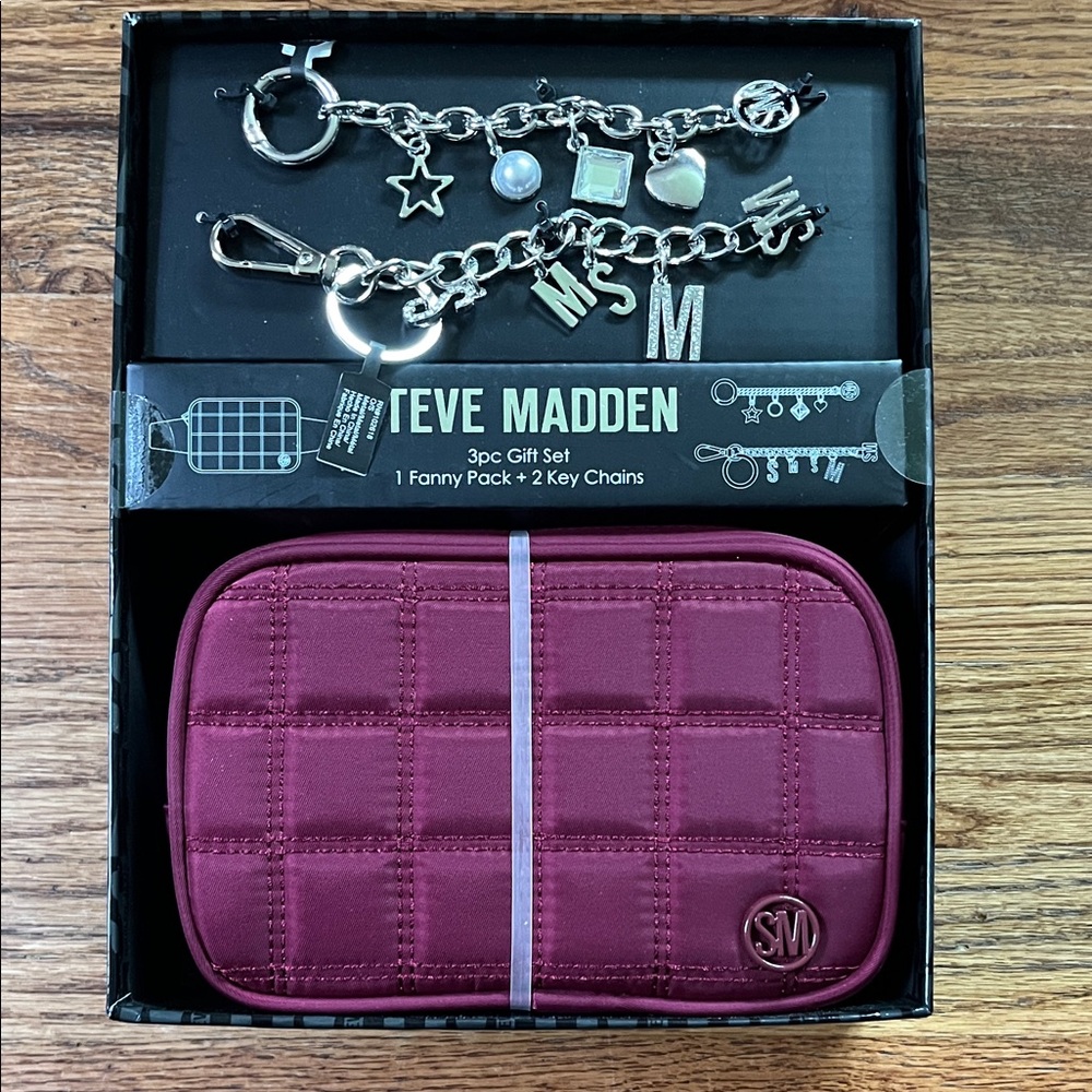 Steve Madden Plum Fanny Pack and Silver Key Chain Set